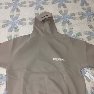 MENS FEAR OF GOD ESSENTIAL HOODIE